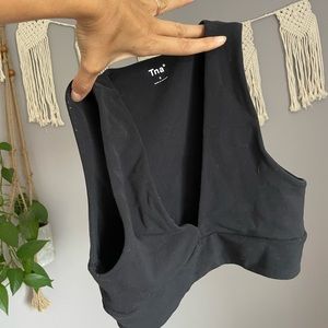 Aritzia TNA Butter Extend Sports Bra